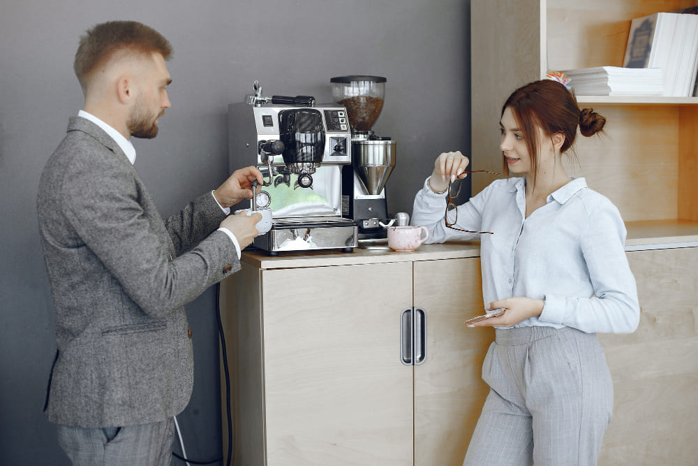 Small talk: 9 temas de conversación para romper el hielo con tus compañeros de trabajo