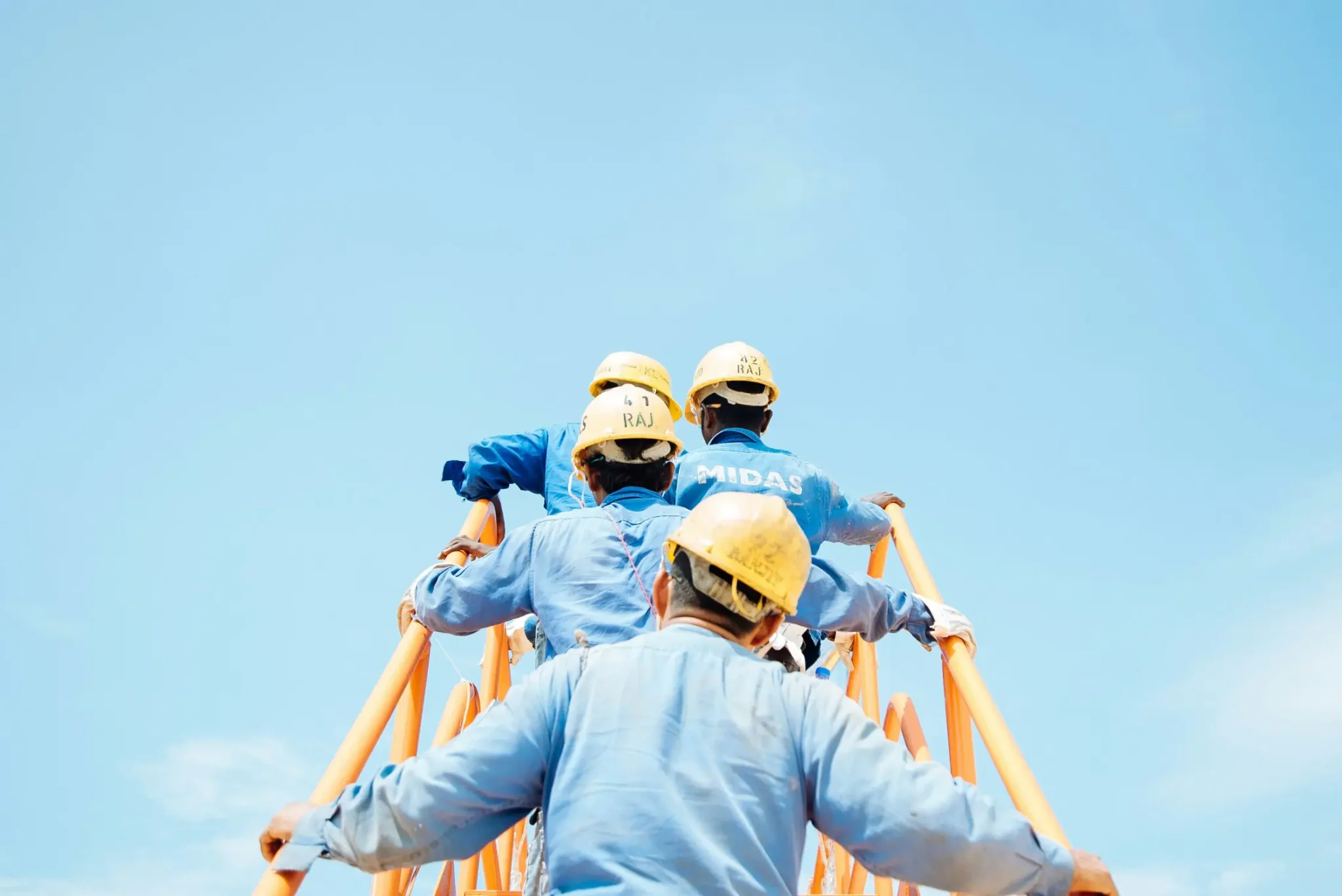 Cómo atraer candidatos en los oficios de la construcción en España y Latinoamérica