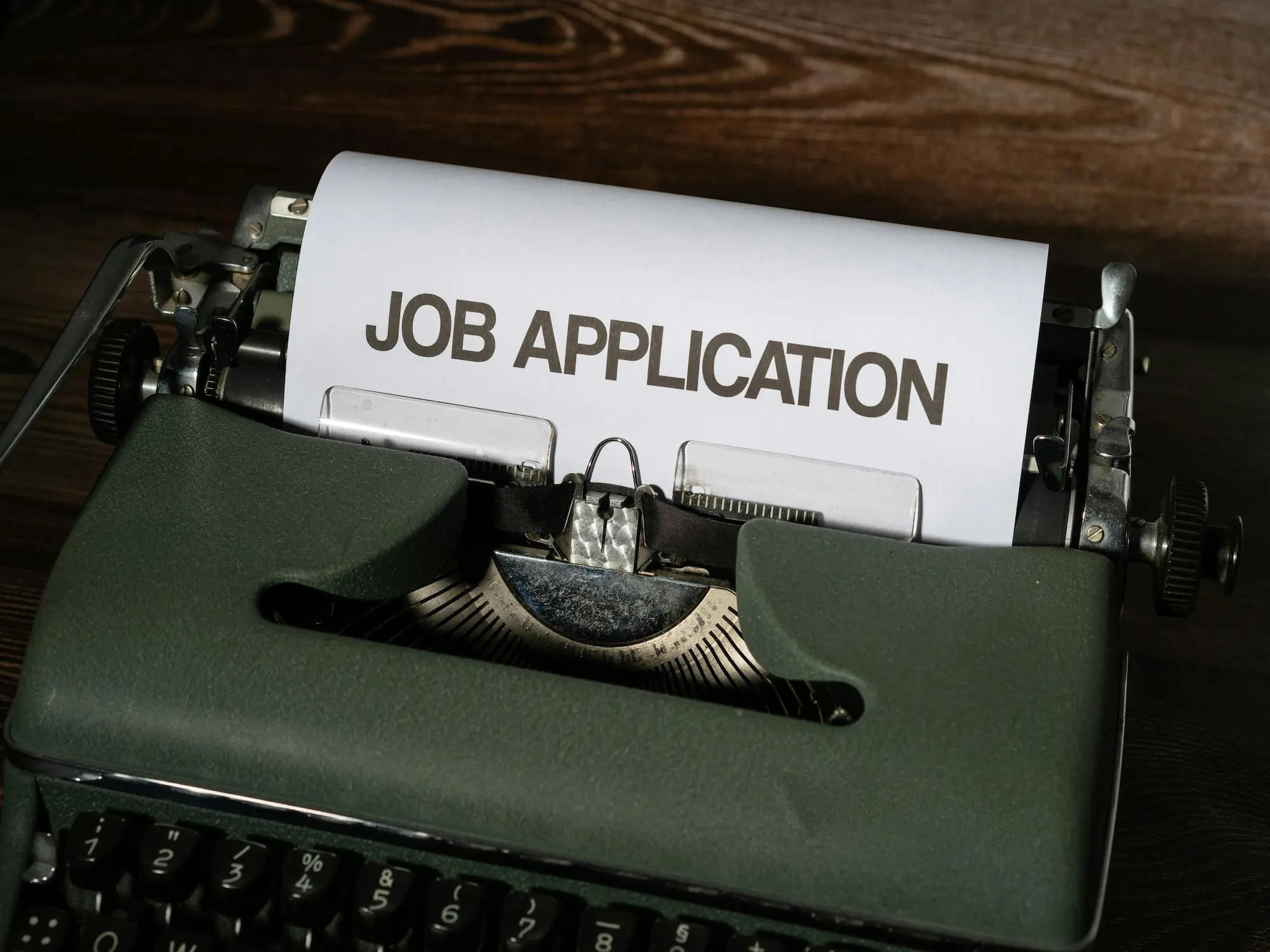 ¿Por qué contratar perfiles en reconversión laboral puede ser una ventaja para tu empresa?